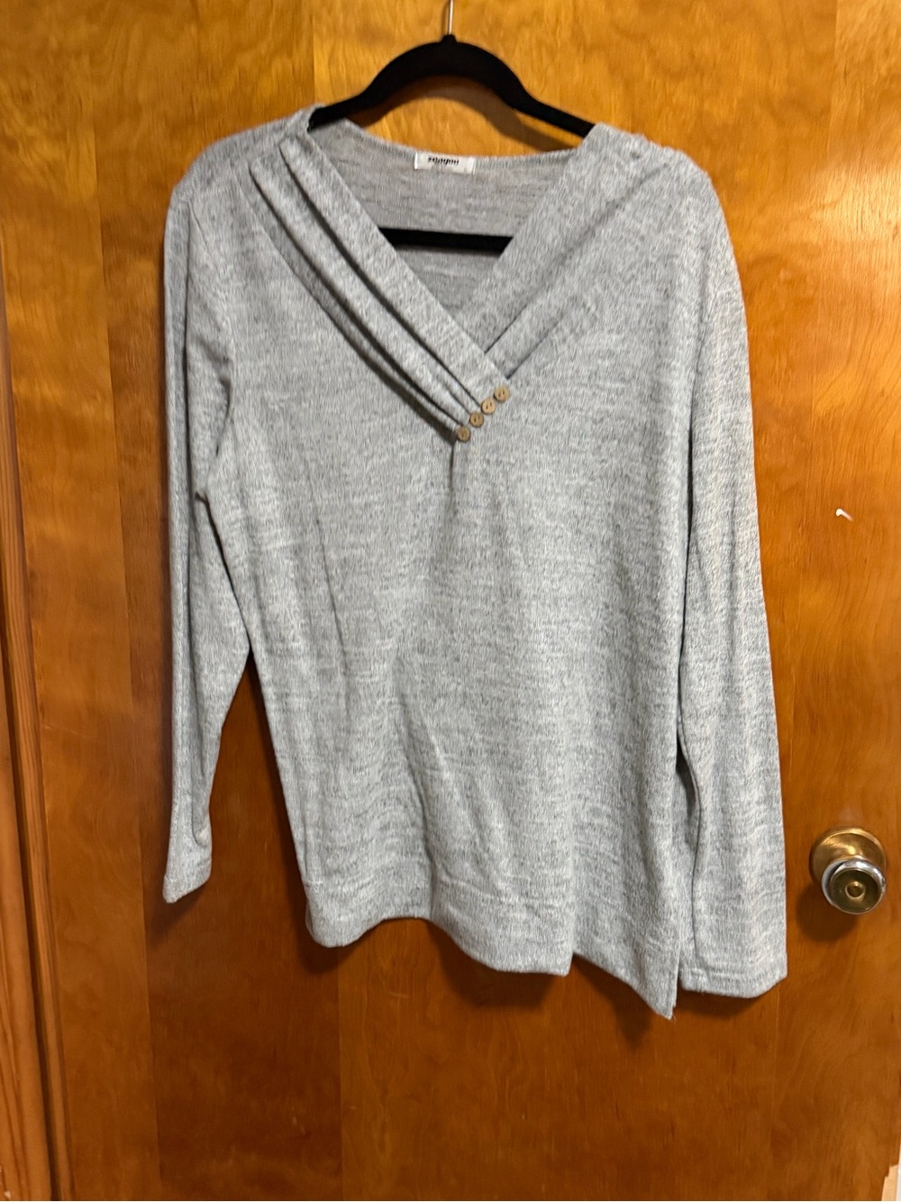 zeagoo Gray V-Neck Sweater with Triple Button Detail